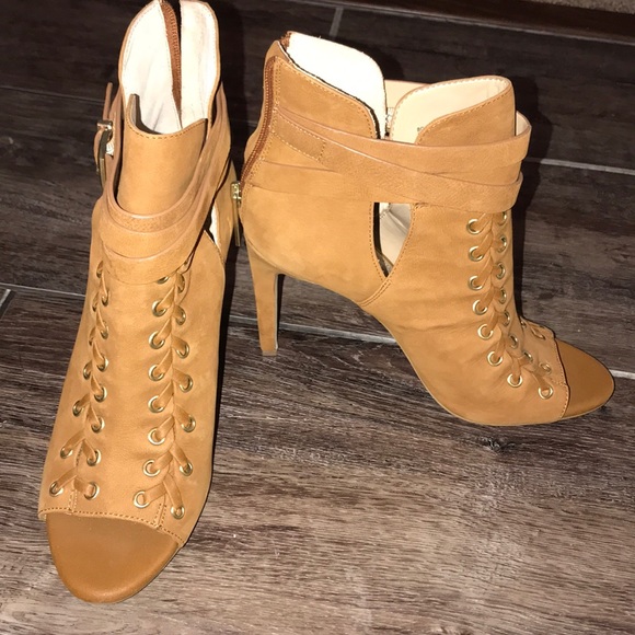 BCBGENERATION - Picture 2 of 3